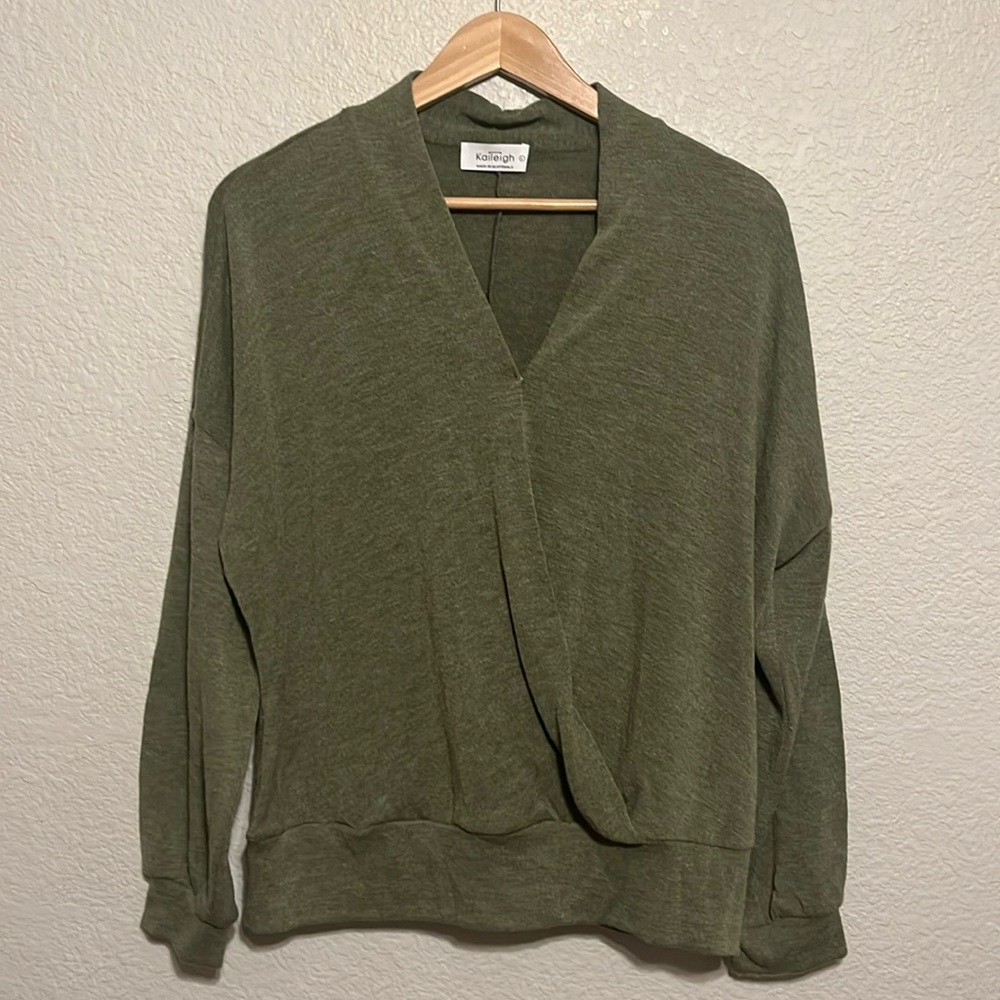New Kaileigh green sweater